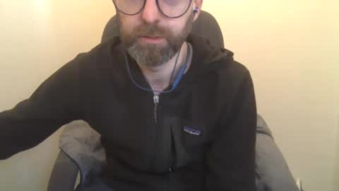 Snapshot of geon2xx chatting on January 2025 08:47:01 AM Geon online show from January 2025 08:47:01 AM