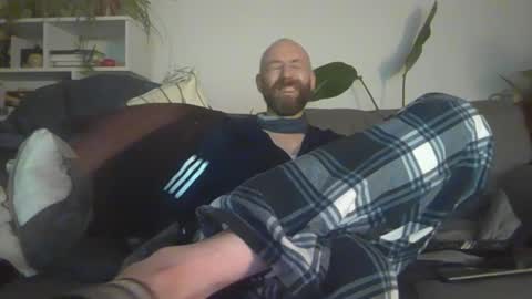 Snapshot of geon2xx chatting on September 2025 08:44:01 PM Geon online show from September 2025 08:44:01 PM