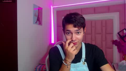 GEORGE online show from December 2024 04:12:01 AM