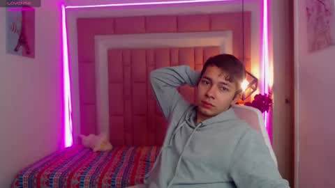 GEORGE online show from December 2024 09:01:02 AM