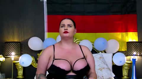 GeorgiaLerox online show from September 2025 01:05:02 PM