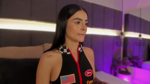 Kendal  online show from December 2024 11:14:01 PM