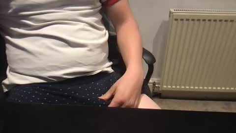 gfaulk9er online show from April 2026 06:36:02 PM