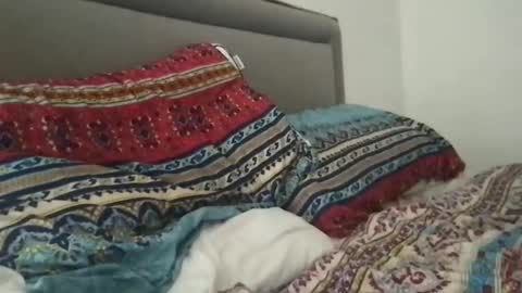 gfaulk9er online show from April 2026 12:36:01 PM