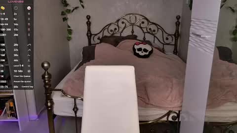 violeta online show from May 2026 12:41:02 AM