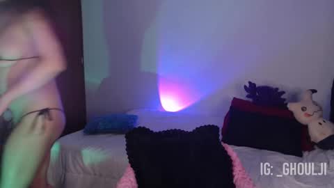 Annie   Im going to be offline from 29nov to 3dec online show from February 2025 12:08:02 AM