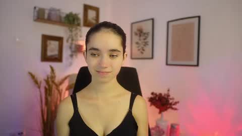 Gia Paige18 online show from October 2025 01:20:01 PM