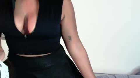 Gianella  online show from March 2025 12:54:02 AM