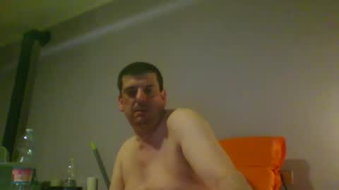 Snapshot of giaco1982 chatting on February 2026 05:16:02 AM samuel online show from February 2026 05:16:02 AM