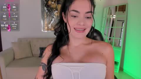 Gia Ferrera online show from October 2025 07:27:02 PM