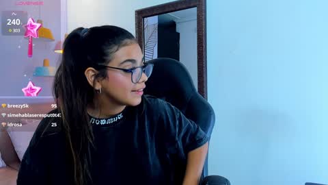 Gia  online show from December 2024 02:43:02 AM