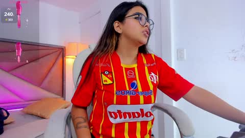 Gia  online show from January 2025 05:55:01 PM