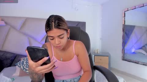 Gia  online show from March 2026 02:44:02 PM