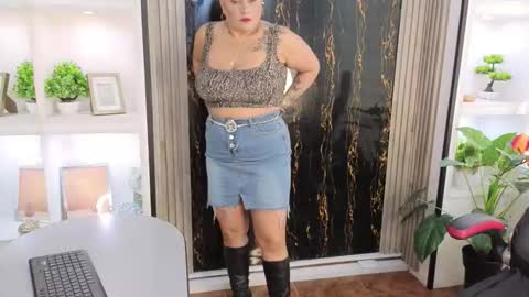   online show from September 2025 01:27:01 PM