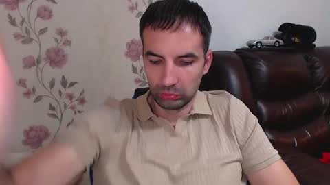 Gianni online show from November 2025 09:41:02 AM