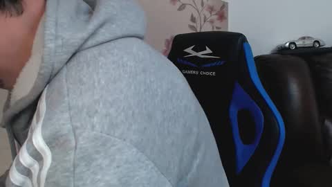 Gianni online show from February 2026 10:32:01 AM