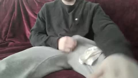 Giantjunkjack online show from May 2026 03:18:01 PM