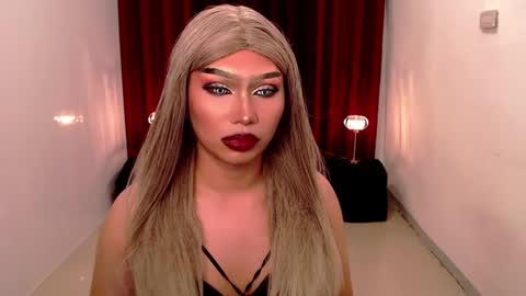 Gia X online show from December 2024 08:41:01 AM