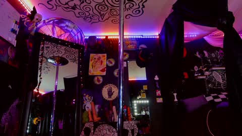 Snapshot of gigglemethis22 chatting on December 2024 04:20:01 PM Giggles online show from December 2024 04:20:01 PM