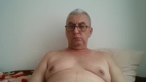 gigi1970 online show from May 2026 12:10:01 PM