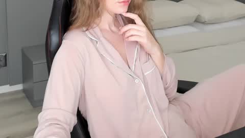 Snapshot of gigihadd chatting on January 2025 01:11:01 PM gigihadd online show from January 2025 01:11:01 PM