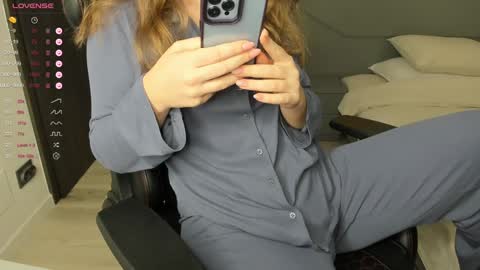 Snapshot of gigihadd chatting on January 2025 05:52:02 PM gigihadd online show from January 2025 05:52:02 PM