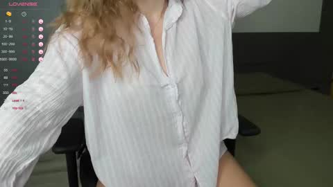 Snapshot of gigihadd chatting on March 2025 06:58:02 PM gigihadd online show from March 2025 06:58:02 PM