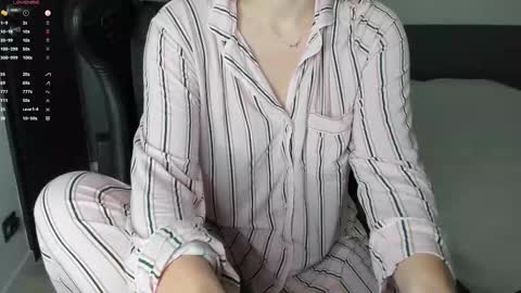 Snapshot of gigihadd chatting on October 2025 01:07:02 PM gigihadd online show from October 2025 01:07:02 PM