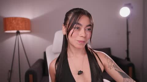 Snapshot of gigilee_ chatting on May 2026 06:19:01 AM GIGI online show from May 2026 06:19:01 AM