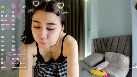 Snapshot of gigimeii chatting on April 2026 12:52:02 PM Jany online show from April 2026 12:52:02 PM