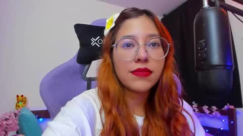 Snapshot of gigimooon chatting on November 2025 02:22:01 AM gigimooon online show from November 2025 02:22:01 AM