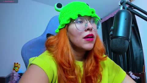 Snapshot of gigimooon chatting on February 2026 01:29:02 AM gigimooon online show from February 2026 01:29:02 AM