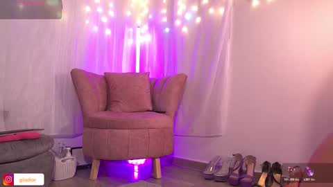 GiiaDior online show from March 2026 12:41:01 PM