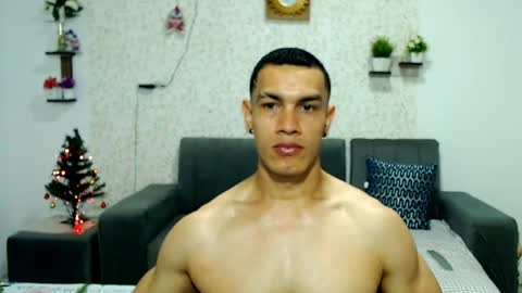 GILBERT online show from December 2024 07:00:02 PM