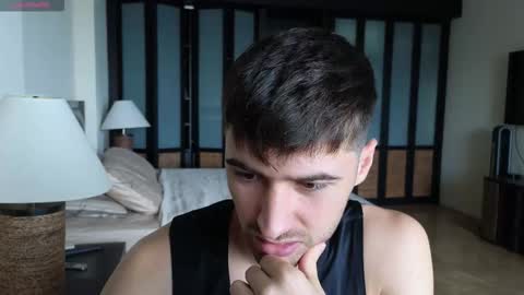 gilbertogonzales online show from November 2025 03:27:02 AM