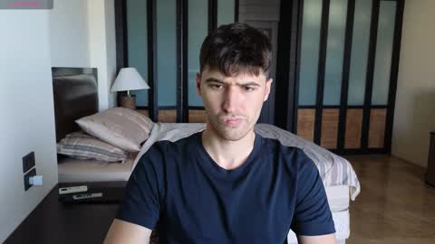 gilbertogonzales online show from November 2025 02:36:02 AM