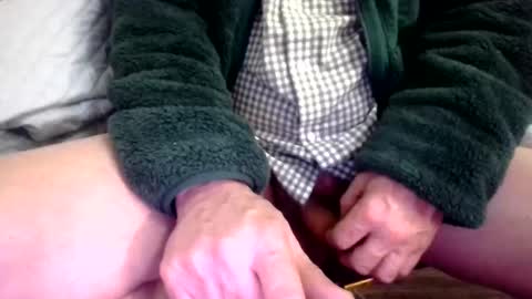 gilly_69 online show from December 2024 02:07:01 PM