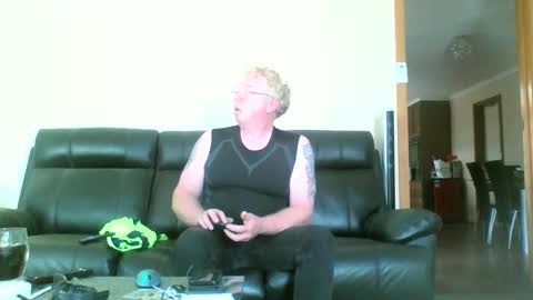 gimmmieoooo online show from January 2025 05:43:02 AM