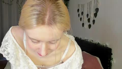 Gin online show from April 2026 06:38:02 AM