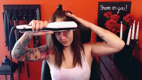 gina_hotlick online show from May 2026 08:00:01 AM
