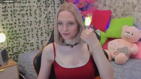 Snapshot of gina_lovelyy chatting on June 2026 03:08:02 AM Gina online show from June 2026 03:08:02 AM