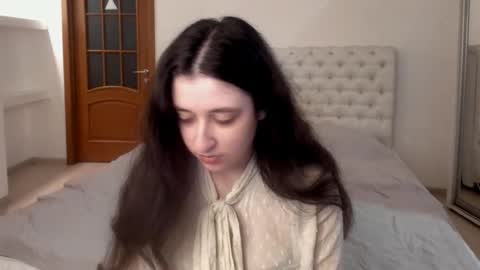 Kate online show from February 2025 08:57:01 AM