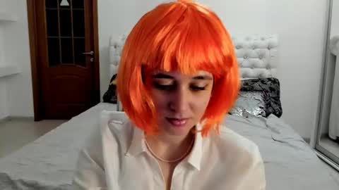 Kate online show from October 2025 09:32:01 AM