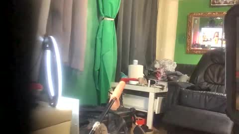 Snapshot of ginagender chatting on November 2025 10:41:02 PM GinaGender online show from November 2025 10:41:02 PM