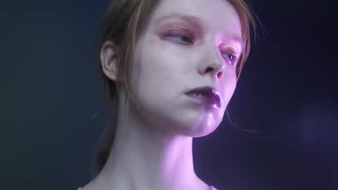        im expecting 350 thumbs up on my altar   online show from March 2025 10:13:02 PM