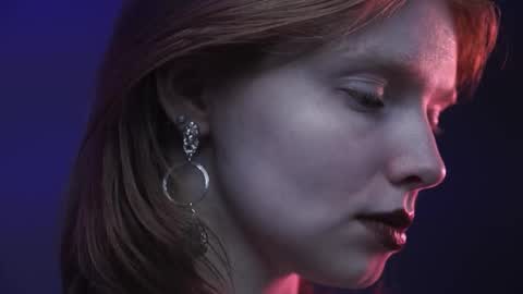        im expecting 350 thumbs up on my altar   online show from November 2025 10:10:01 PM