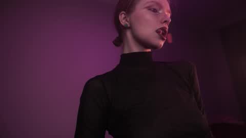        im expecting 350 thumbs up on my altar   online show from January 2026 10:02:02 PM