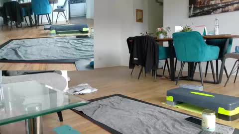 GingerPink online show from February 2026 01:07:01 PM