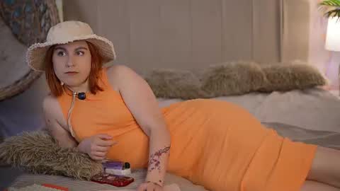 Snapshot of gingerrpink chatting on June 2026 06:33:01 AM Ginger Pink online show from June 2026 06:33:01 AM
