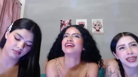 ginnifer_goodwin online show from November 2025 01:34:02 PM